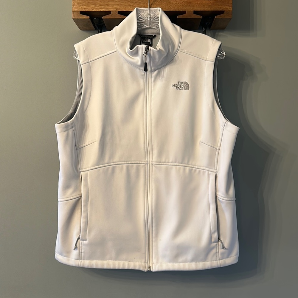 Womans The North Face white vest size extra-large